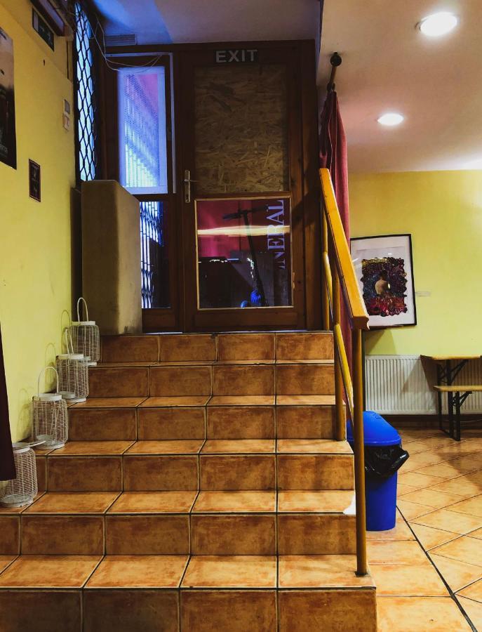 Whole Basement Former Pub3 For Bachelor / Bachelorette Party Budapesta Exterior foto