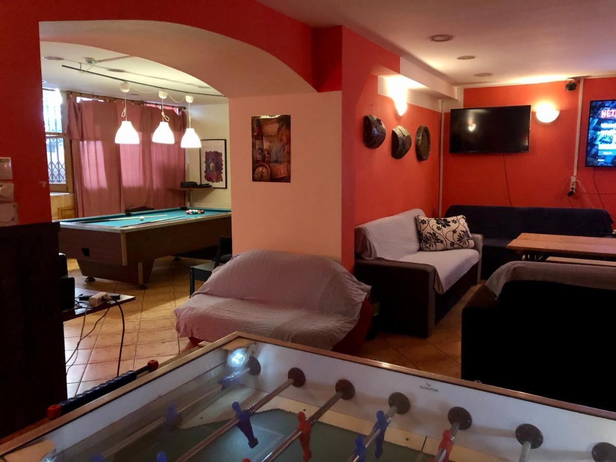 Whole Basement Former Pub3 For Bachelor / Bachelorette Party Budapesta Exterior foto